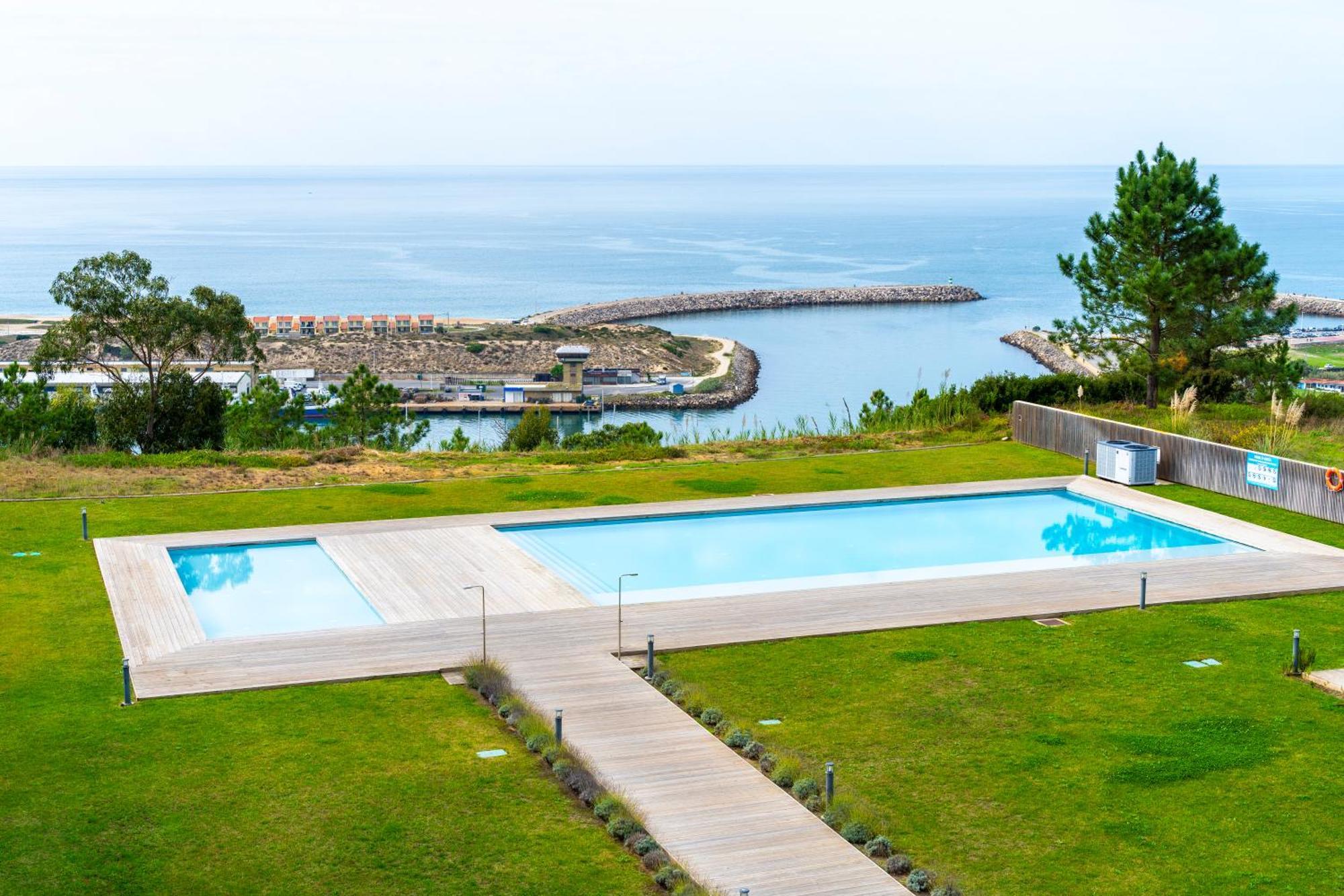 Mar A Vista - Condominium With Pool, Gym And Sea Views นาซาเร ห้อง รูปภาพ